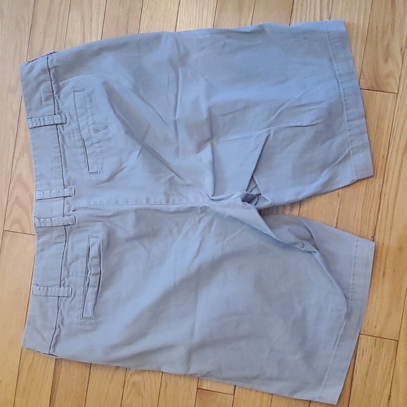 Bermuda shorts - Picture 4 of 7